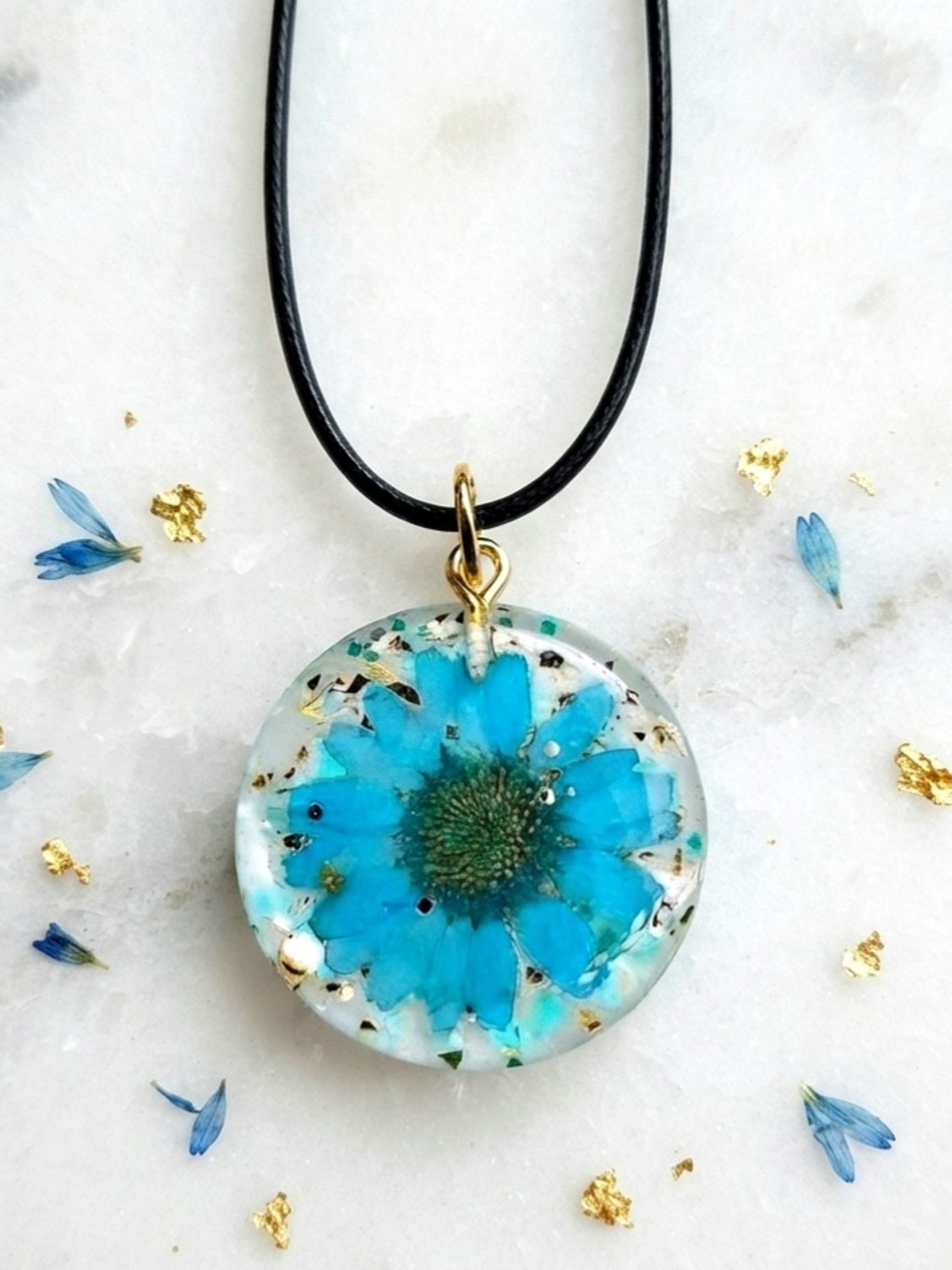 Beautiful Gold Flake Glitter REAL Blue Press Flower Nature Life Pendant Necklace
